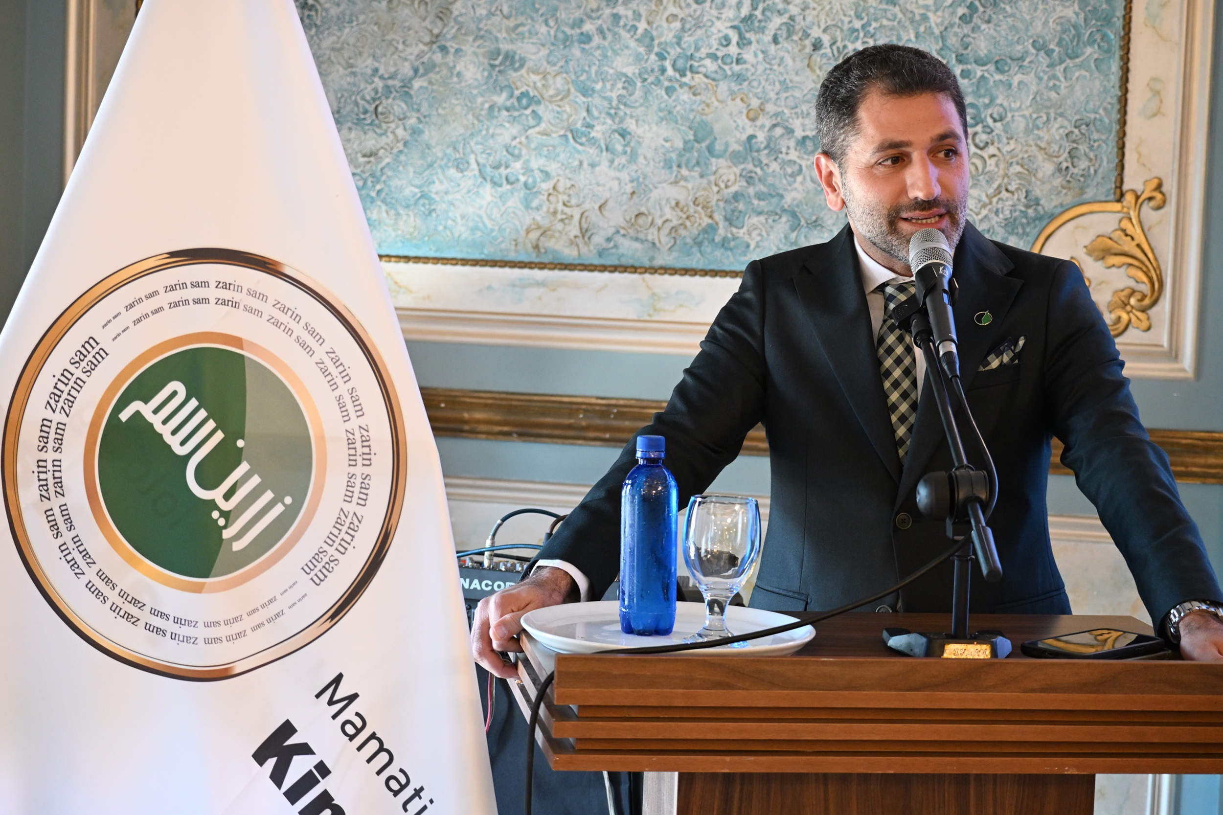 دکتر حبیب طیبی